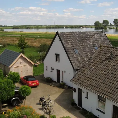 Alphen Gld - Bed & Breakfast *